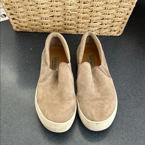 Steve Madden women’s Slip-On Suede Loafers in Taupe
